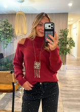 Cargar imagen en el visor de la galería, Off shoulder sweater 29