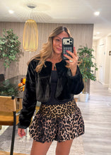 Cargar imagen en el visor de la galería, Mini skirt with shorts