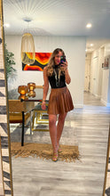 Cargar imagen en el visor de la galería, Pleated skirt 25