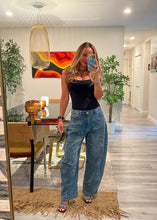 Cargar imagen en el visor de la galería, Stylish jeans 26