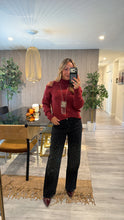 Cargar imagen en el visor de la galería, Off shoulder sweater 29