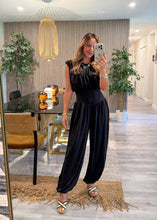 Cargar imagen en el visor de la galería, Chic and comfy jumpsuit