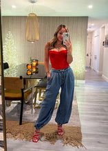 Load image into Gallery viewer, Elegant corset top