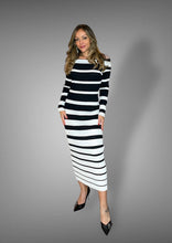 Load image into Gallery viewer, Sweater dress 24
