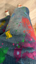 Load image into Gallery viewer, Painted barrel jeans

