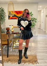 Load image into Gallery viewer, B &amp; W heart sweater
