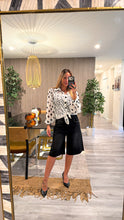 Load image into Gallery viewer, Chiffon elegant blouse
