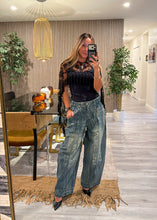 Load image into Gallery viewer, Street style jeans
