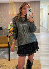 Load image into Gallery viewer, Metallic sweater 44
