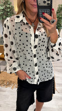 Load image into Gallery viewer, Chiffon elegant blouse
