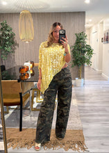 Cargar imagen en el visor de la galería, Fashion yellow poncho
