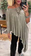 Load image into Gallery viewer, Metallic fashion cape
