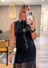 Load image into Gallery viewer, Elegant braid detail top
