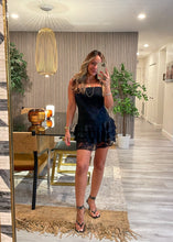Load image into Gallery viewer, Dress new era
