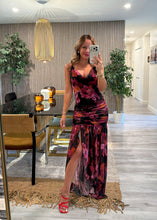Load image into Gallery viewer, Going out maxi dress
