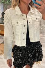 Load image into Gallery viewer, Denim jacket lux
