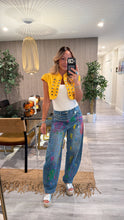 Cargar imagen en el visor de la galería, Napo cropped vest top
