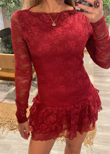 Cargar imagen en el visor de la galería, Long sleeve lace dress
