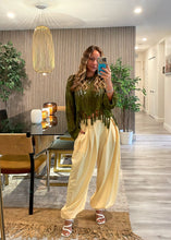 Load image into Gallery viewer, Genie butter pants
