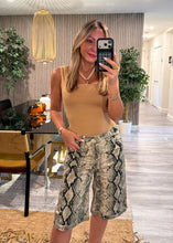 Load image into Gallery viewer, Snake bermuda shorts
