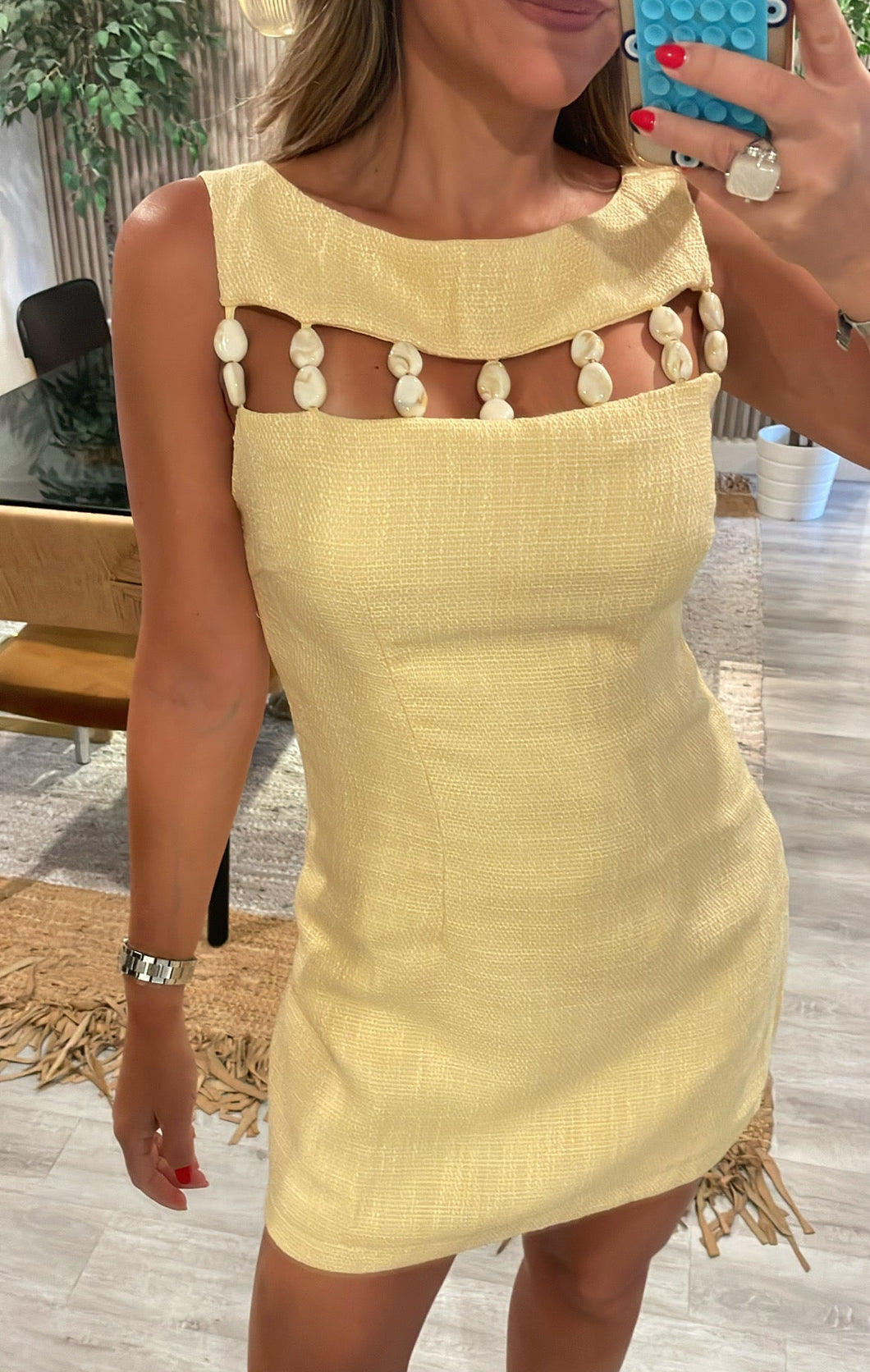 Dress stones