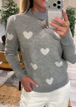 Cargar imagen en el visor de la galería, Valentines hearts sweater
