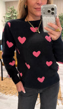 Cargar imagen en el visor de la galería, Valentines hearts sweater
