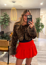 Cargar imagen en el visor de la galería, Animal print fluffy coat
