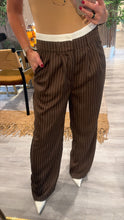 Cargar imagen en el visor de la galería, Striped mix waist pants
