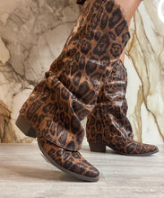 Load image into Gallery viewer, Animal print boots
