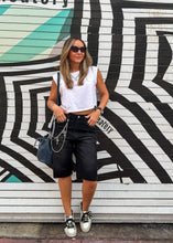 Load image into Gallery viewer, Urban bermuda shorts
