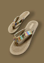 Load image into Gallery viewer, Resort flat sandals
