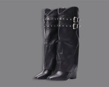 Cargar imagen en el visor de la galería, Mocha boots 26
