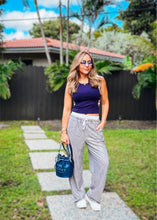 Load image into Gallery viewer, Shiny chic jogger
