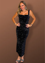 Load image into Gallery viewer, Formal dress
