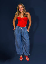 Load image into Gallery viewer, Aladdin jeans 27
