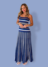 Load image into Gallery viewer, Contrast lines dress
