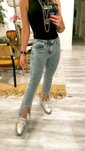 Load image into Gallery viewer, Fringe jeans
