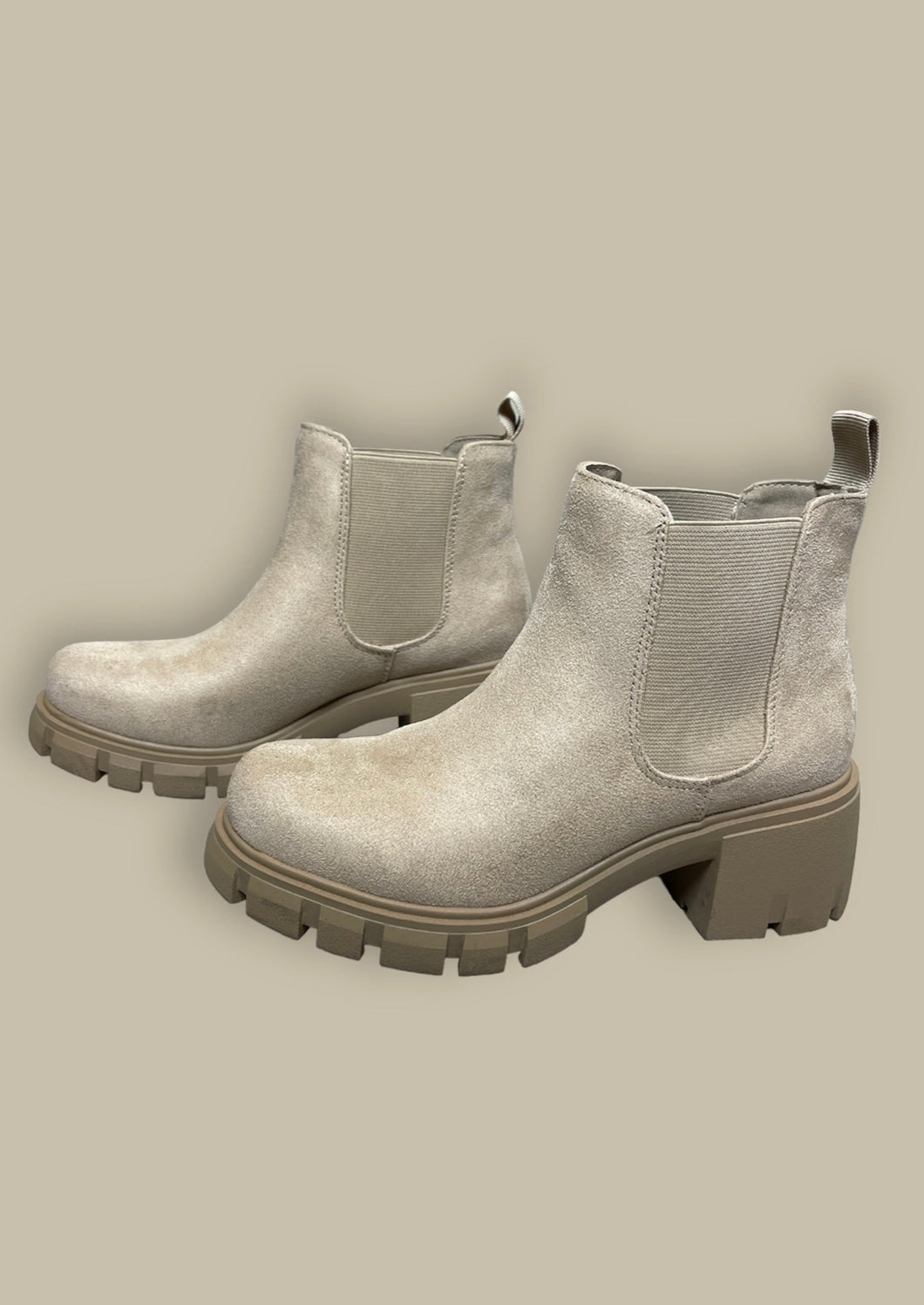 Chealsea boots